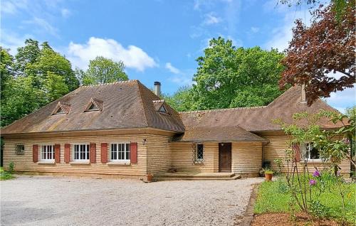 Beautiful Home In Colombieres With Wifi