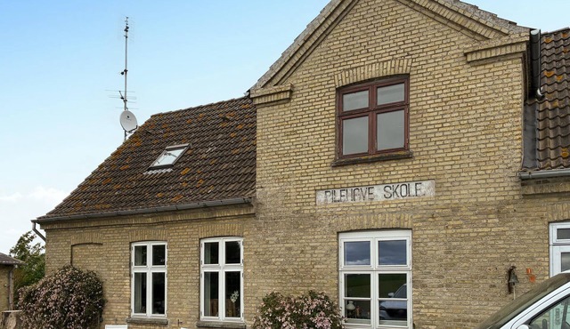 Beautiful home in Dannemare with WiFi