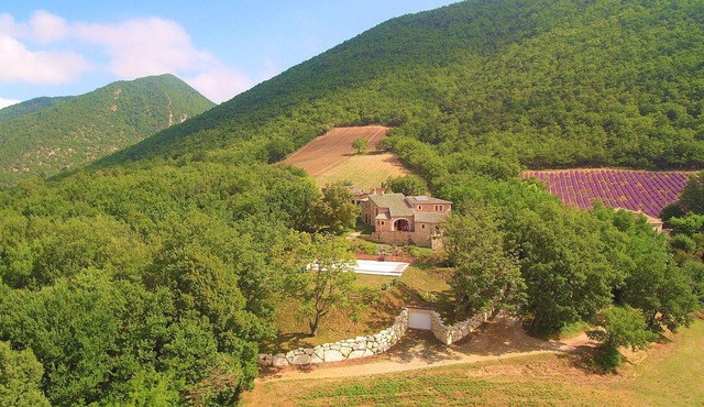 Beautiful home in Dieulefit with WiFi