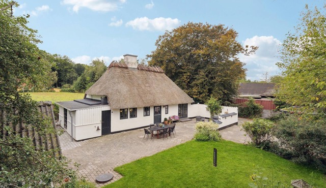 Beautiful home in Brenderup Fyn