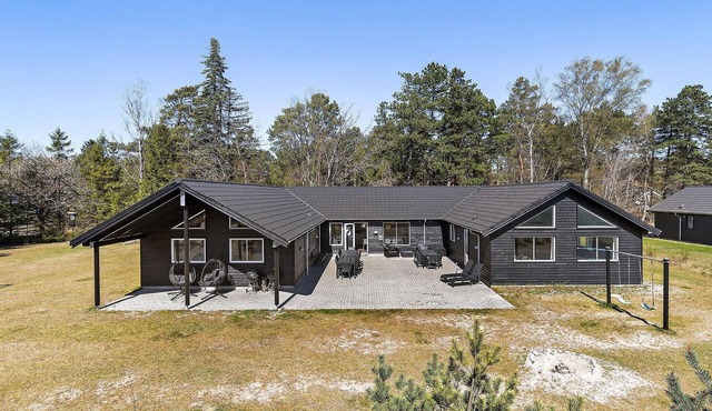 Beautiful home in Frederiksværk with sauna