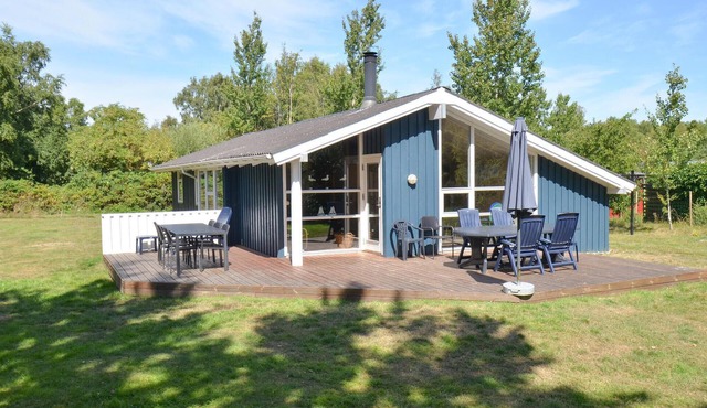 Beautiful home in Ebeltoft with sauna