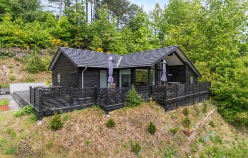 Beautiful Home In Ebeltoft With Kitchen