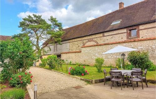 Beautiful Home In Étigny With Wifi