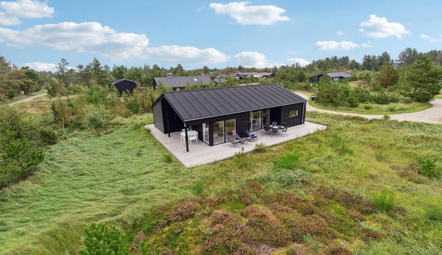Beautiful home in Fjerritslev with WiFi