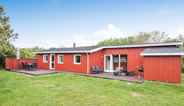 Beautiful home in Fanø with sauna
