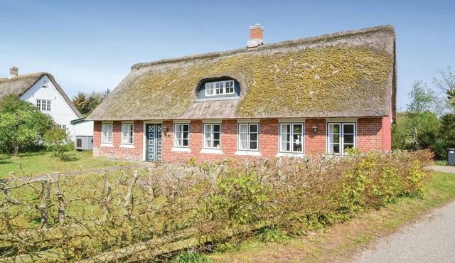 Beautiful home in Fanø with WiFi