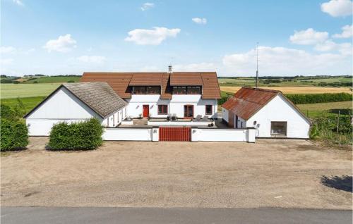 Beautiful Home In Farsø With Kitchen
