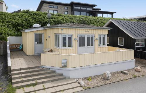 Beautiful Home In Farsø With Wifi