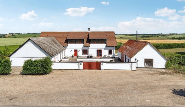 Beautiful home in Farsø with kitchen