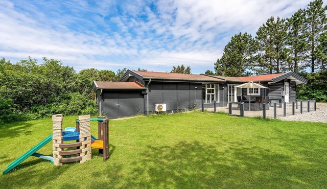 Beautiful home in Farsø with kitchen