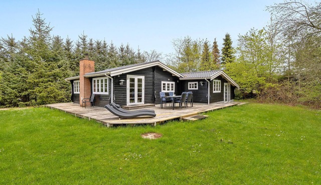 Beautiful home in Fårvang with outdoor swimming pool