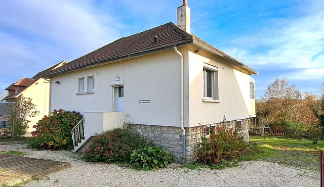 Beautiful home in Equemauville with WiFi