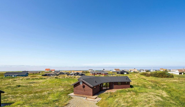 Beautiful home in Frøstrup with WiFi