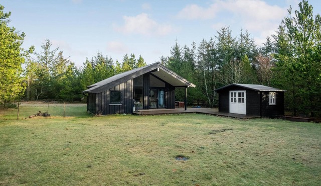 Beautiful home in Fur with WiFi