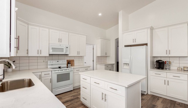Beautiful Home in Gated Community