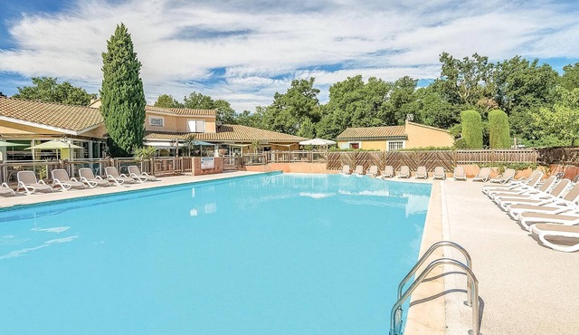 Beautiful home in Gaujac