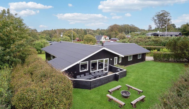 Beautiful home in Glesborg with sauna