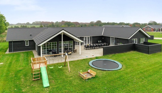 Beautiful home in Grenaa with sauna