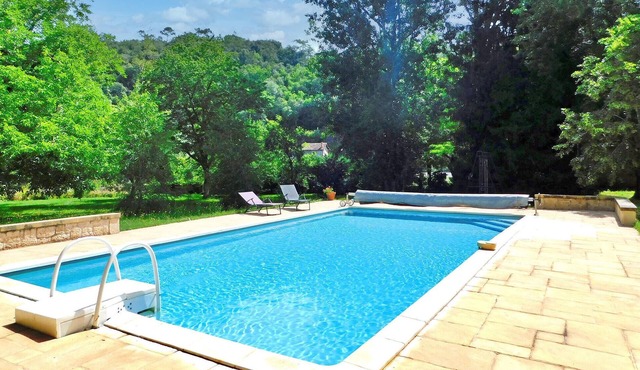 Beautiful home in Groléjac with WiFi