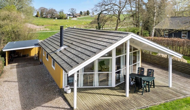 Beautiful home in Haderslev with WiFi