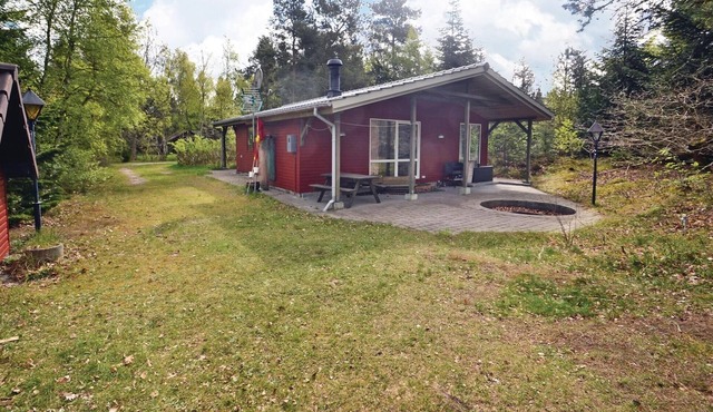 Beautiful home in Hadsund with WiFi