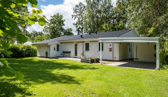 Beautiful home in Hadsund with sauna