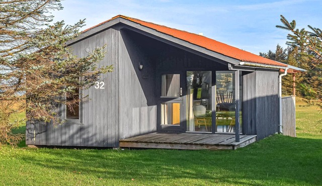 Beautiful home in Hanstholm with swimming pool