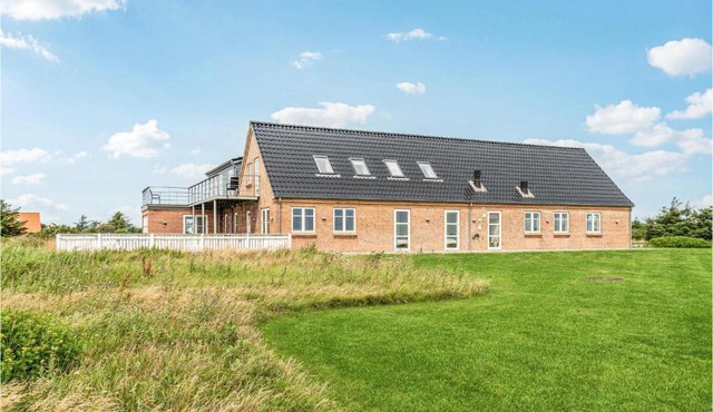 Beautiful Home In Harbore With 15 Bedrooms, Sauna And Indoor Swimming Pool