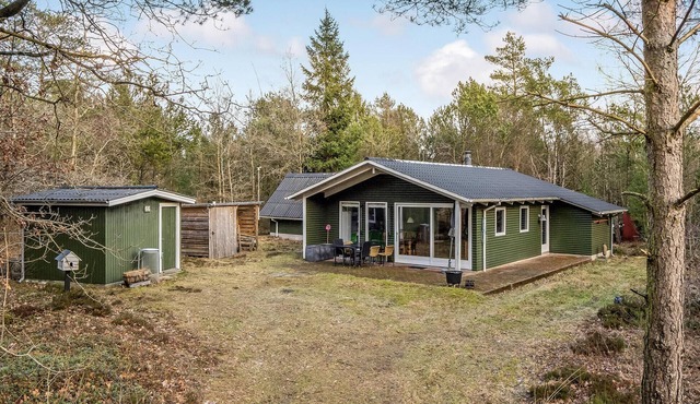 Beautiful home in Herning with WiFi