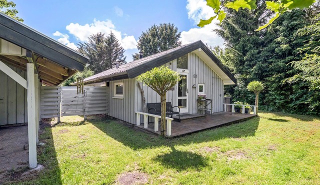 Beautiful home in Herning with WiFi