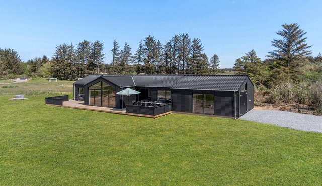 Beautiful home in Hjørring with sauna