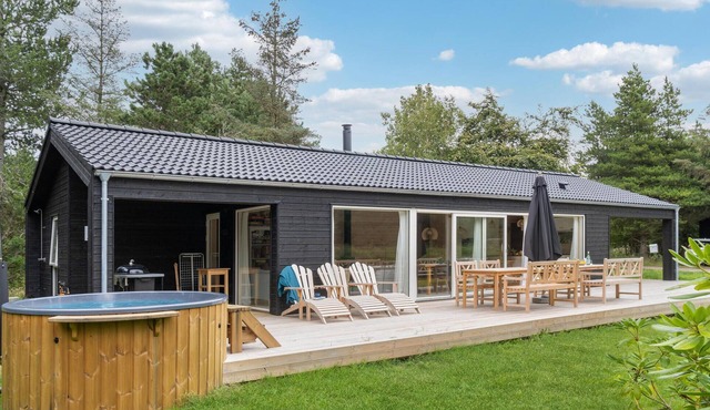Beautiful home in Højby with sauna