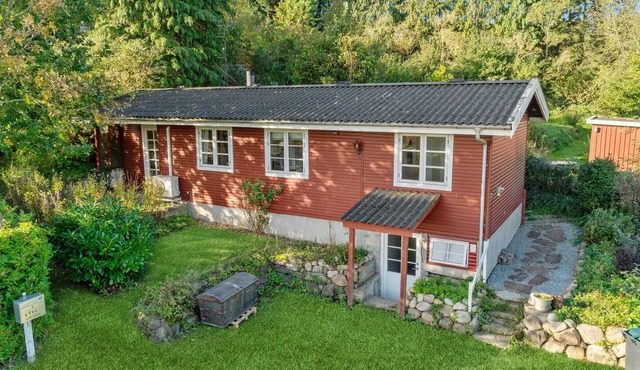 Beautiful home in Holbæk with kitchen