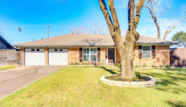 Beautiful home in Houston Memorial, Galleria Area