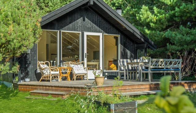 Beautiful home in Humble with WiFi