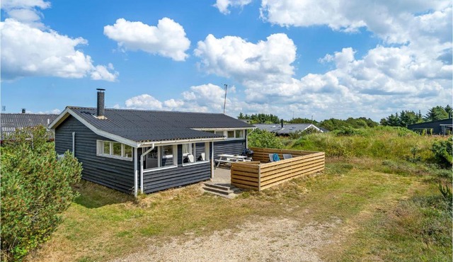 Beautiful Home In Hvide Sande With Wifi