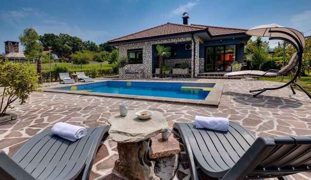 Beautiful home in Igrisce