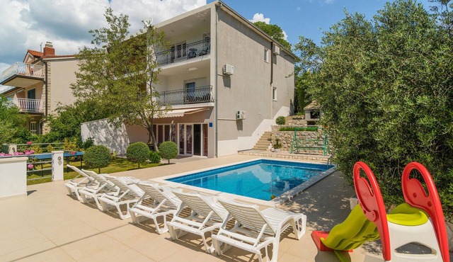 Beautiful home in Kucice