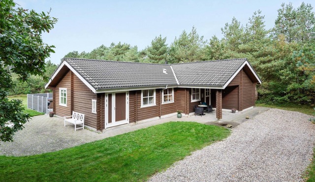 Beautiful home in Løgstør with sauna