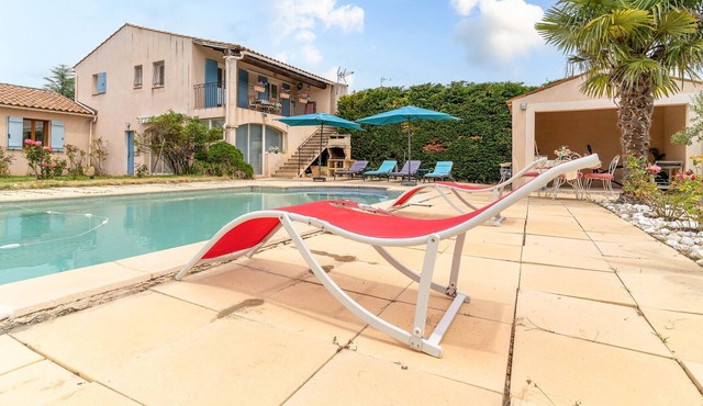 Beautiful home in Lauris with WiFi