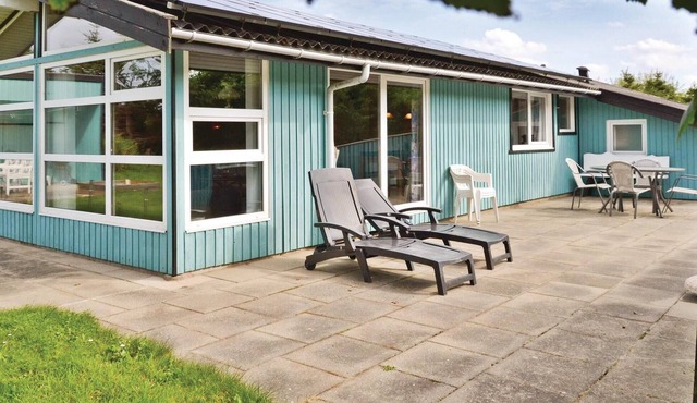 Beautiful home in Løkken with sauna