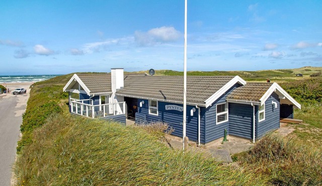 Beautiful home in Løkken with sauna