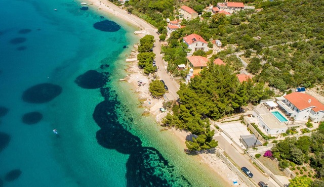 Beautiful home in Martinscica