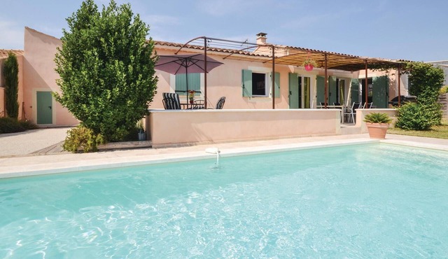 Beautiful home in Maubec