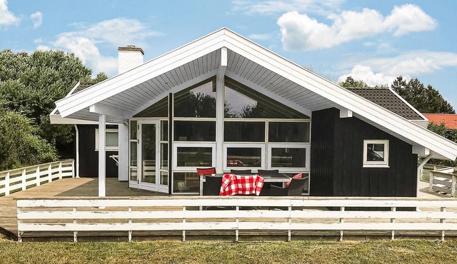 Beautiful home in Nakskov with sauna