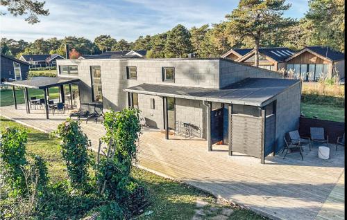 Beautiful Home In Nexø With Wifi