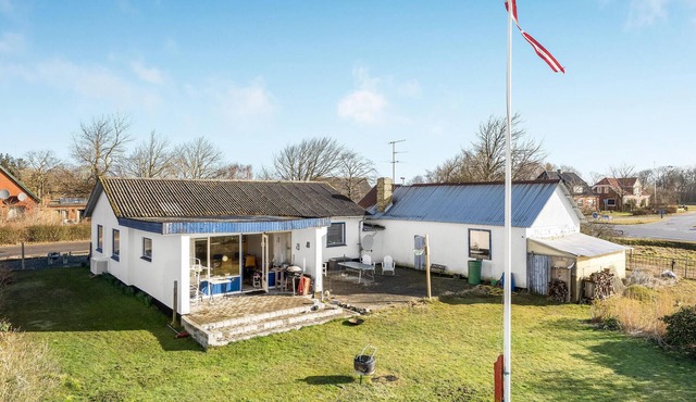 Beautiful home in Nykøbing M with WiFi