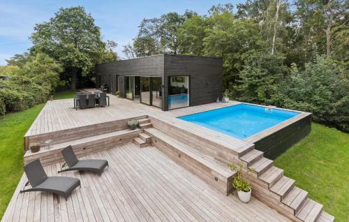 Beautiful Home In Ølsted With Kitchen