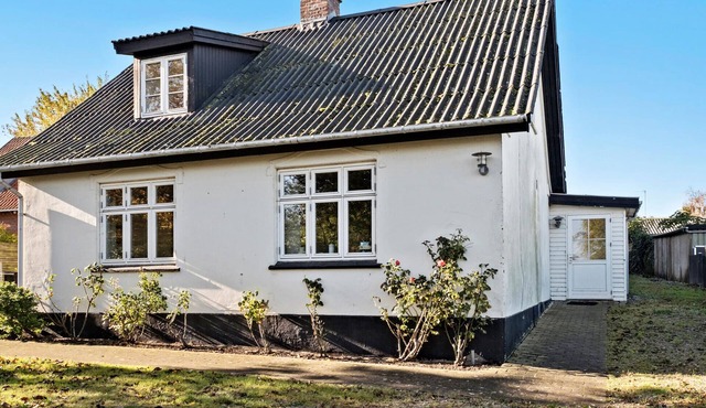 Beautiful home in Omø with WiFi